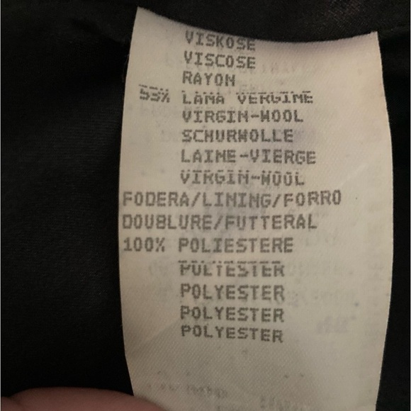 Armani Collezioni wool blend black pencil skirt in black. Size 10 - Picture 4 of 4